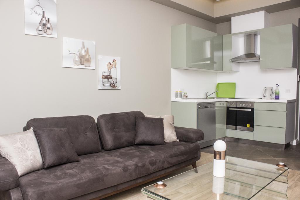 Accra Luxury Apartments Cantonments מראה חיצוני תמונה